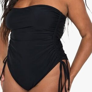 Boohoo Plus Swimwear Essentials
Ruched Tummy Control One Piece Women’s Size 16